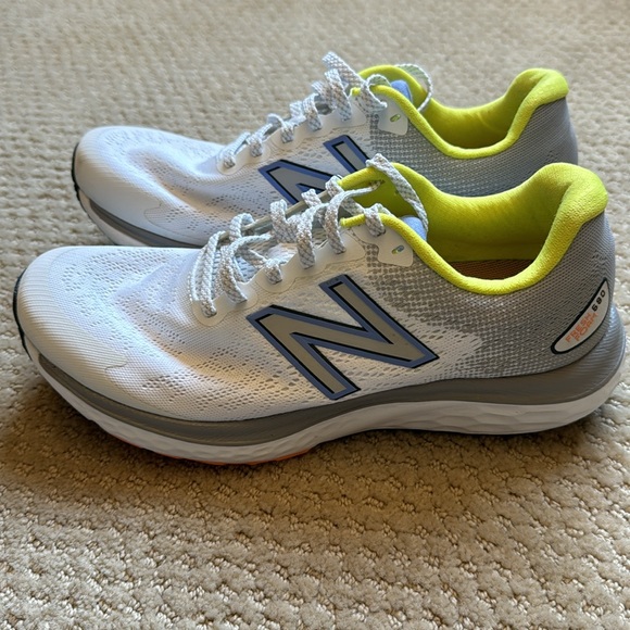 New Balance Fresh Foam 680 Running Shoe - Picture 2 of 4
